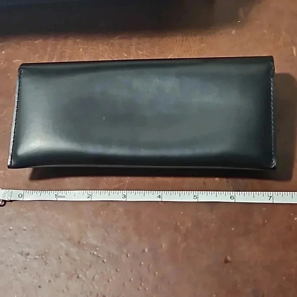 Saint Laurent Black Leather Sunglass Case with Magnetic Closure - Unused - Picture 4 of 6